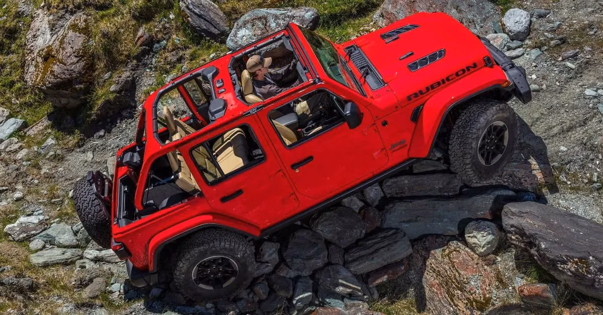 best-convertible-off-roaders-ultimate-freedom-and-open-air-performance-in-2026-image-0