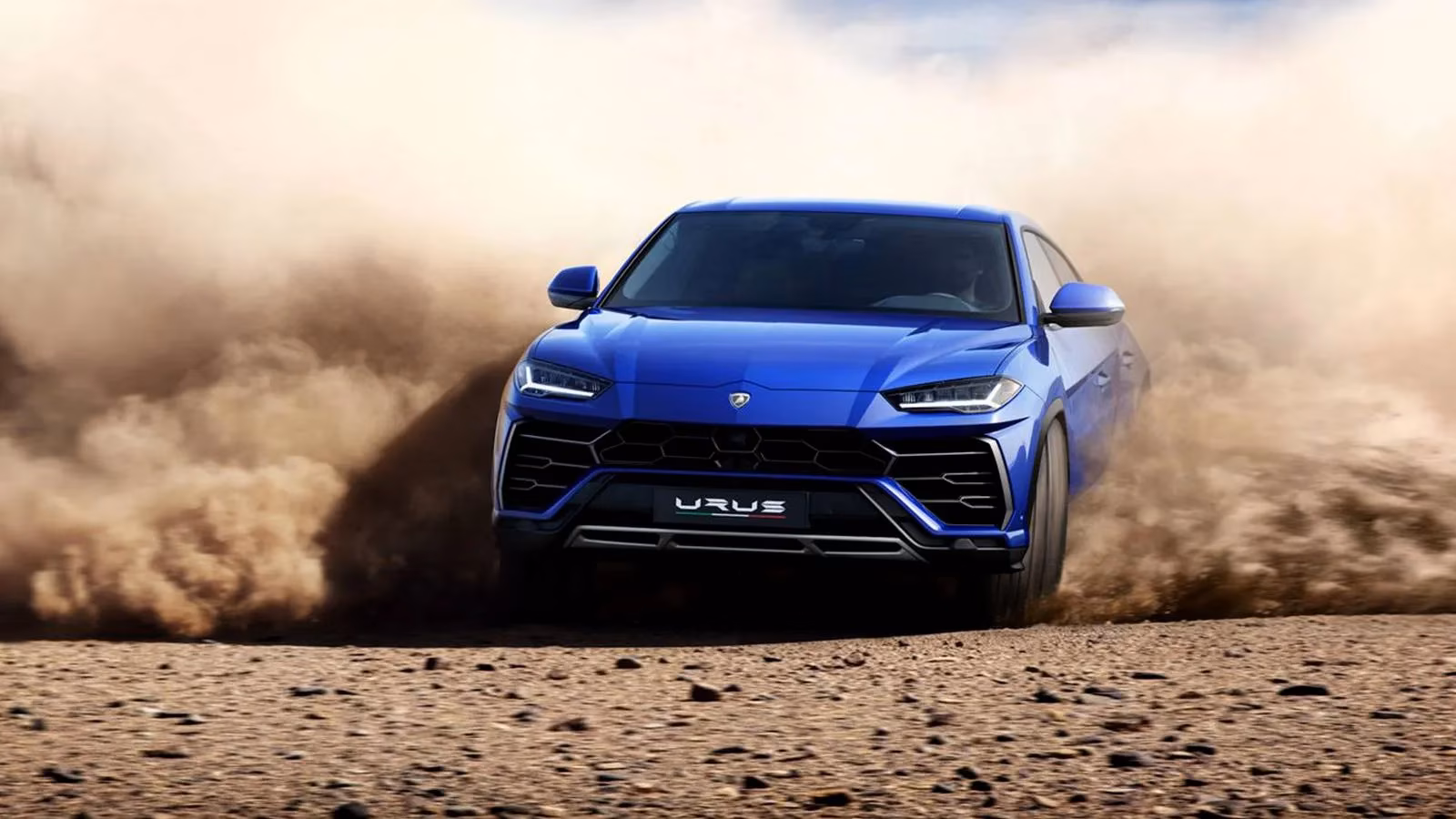 how-the-lamborghini-urus-turned-a-supercar-legend-into-an-suv-powerhouse-image-0