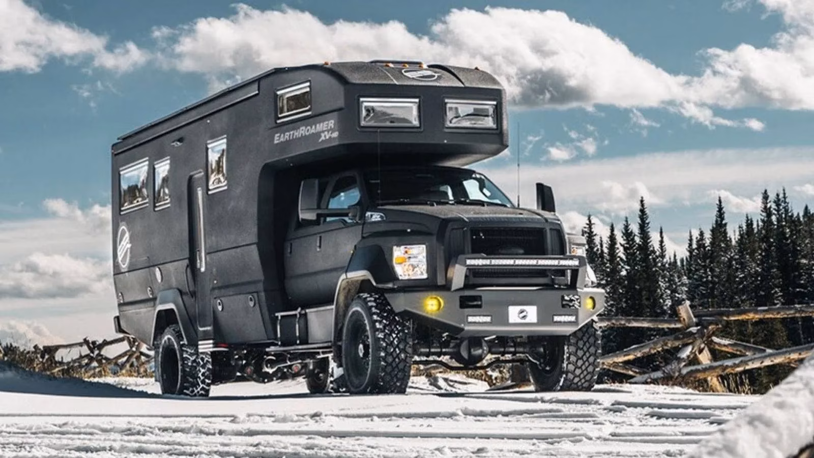 xv-hd-earthroamer-the-1-7-million-off-road-tiny-home-that-redefines-rv-luxury-image-0